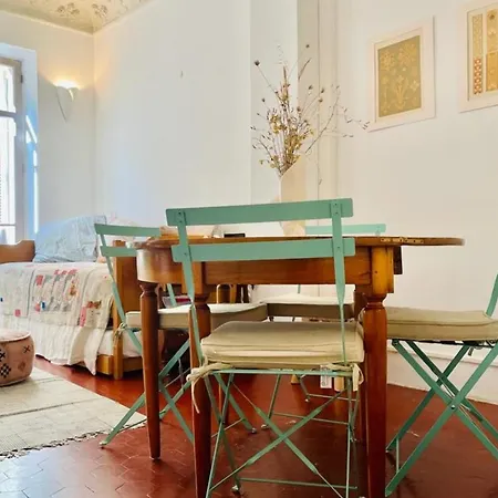 Great In The Heart Of Meynadier Old Neighbourhood ! *